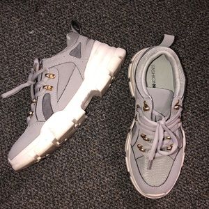 Fashionnova Sneaks size 8